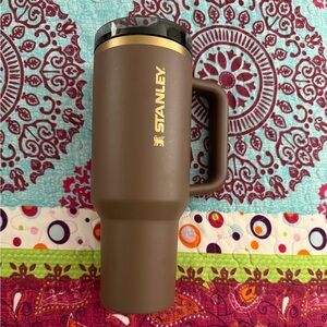 Stanley Pro Quencher 40 oz